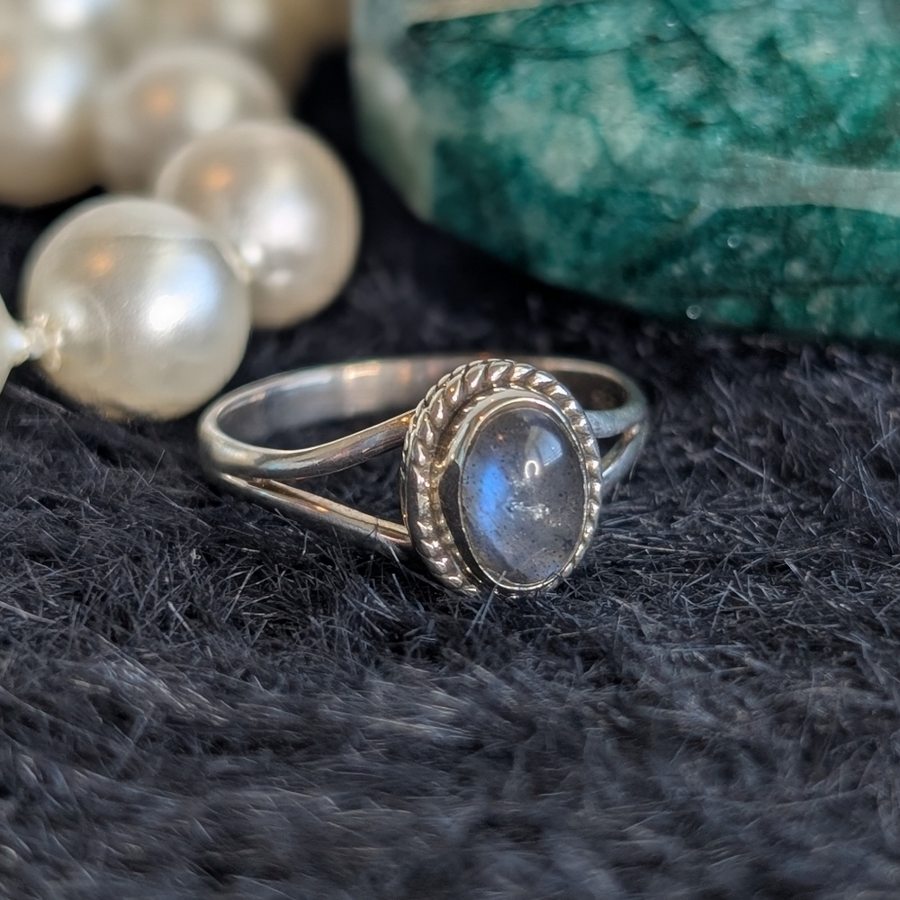 Sterling Labradorite Ring 5.5 - Everyday 925 Silver Jewelry - Picture 2 of 8